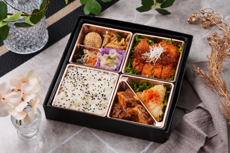 天馬～特製油淋鶏と四川麻婆豆腐～