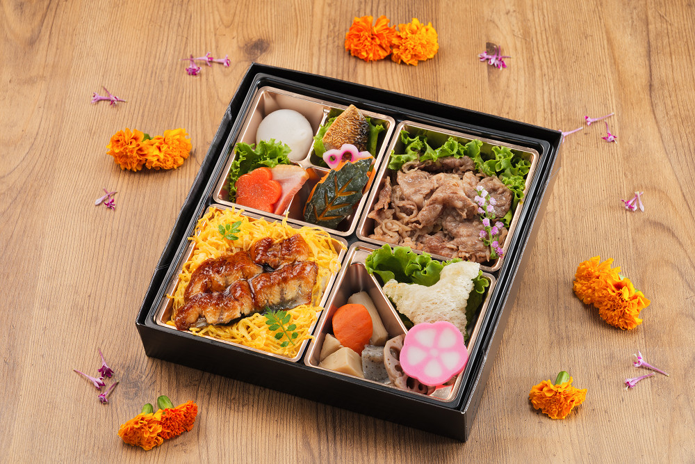 琥珀(こはく)～特選鰻重と黒毛牛すき焼～